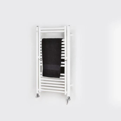 Termoarredo design Stendy di Deltacalor cm 89x52
