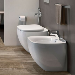 Coppia sanitari filomuro Illusion di Rak |Outlet della Mattonella -40%
